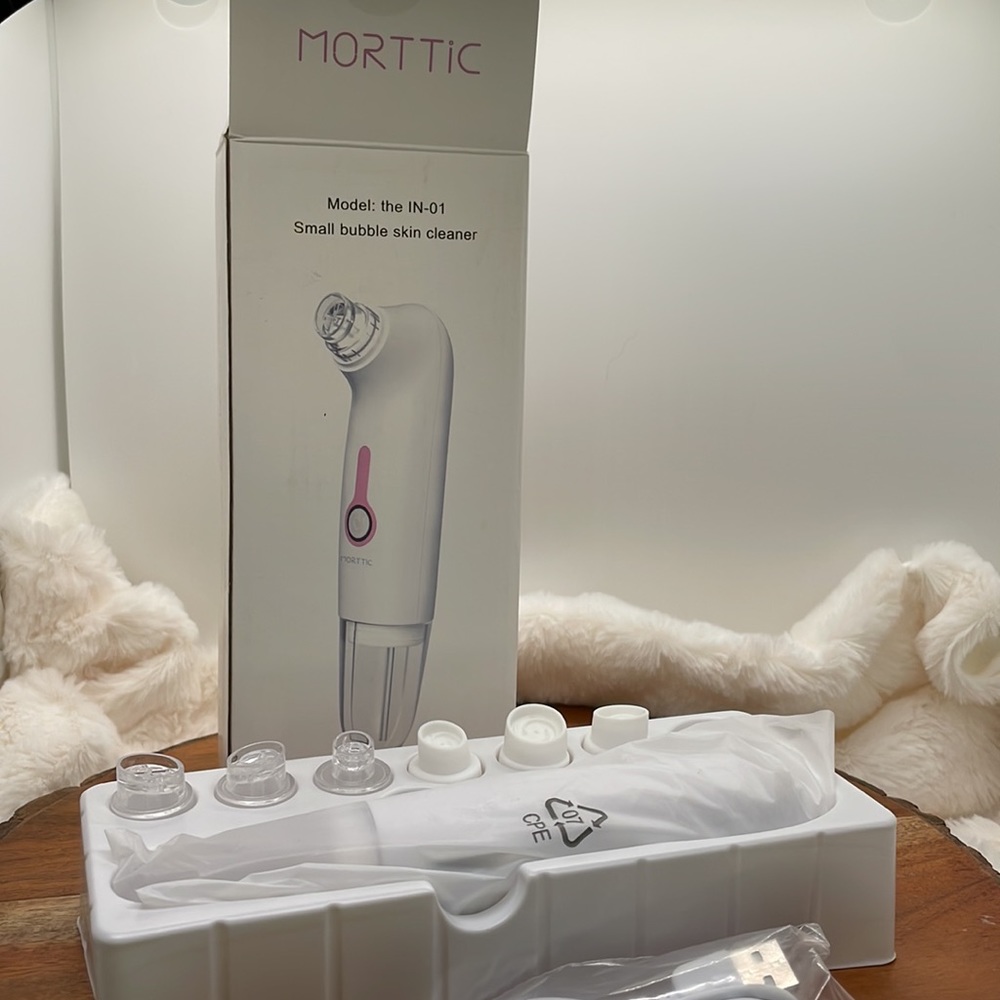 Morttic Blackhead Remover Vacuum NIB - Picture 2 of 8